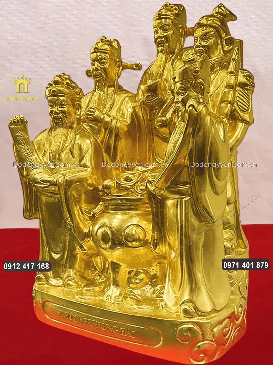 Vật phẩm n&ecirc;n đặt tại nơi uy nghi&ecirc;m, nhiều &aacute;nh s&aacute;ng